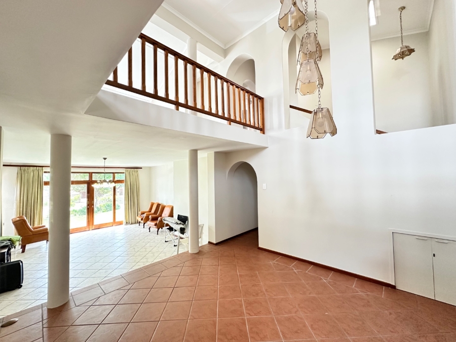 5 Bedroom Property for Sale in Bayview Western Cape